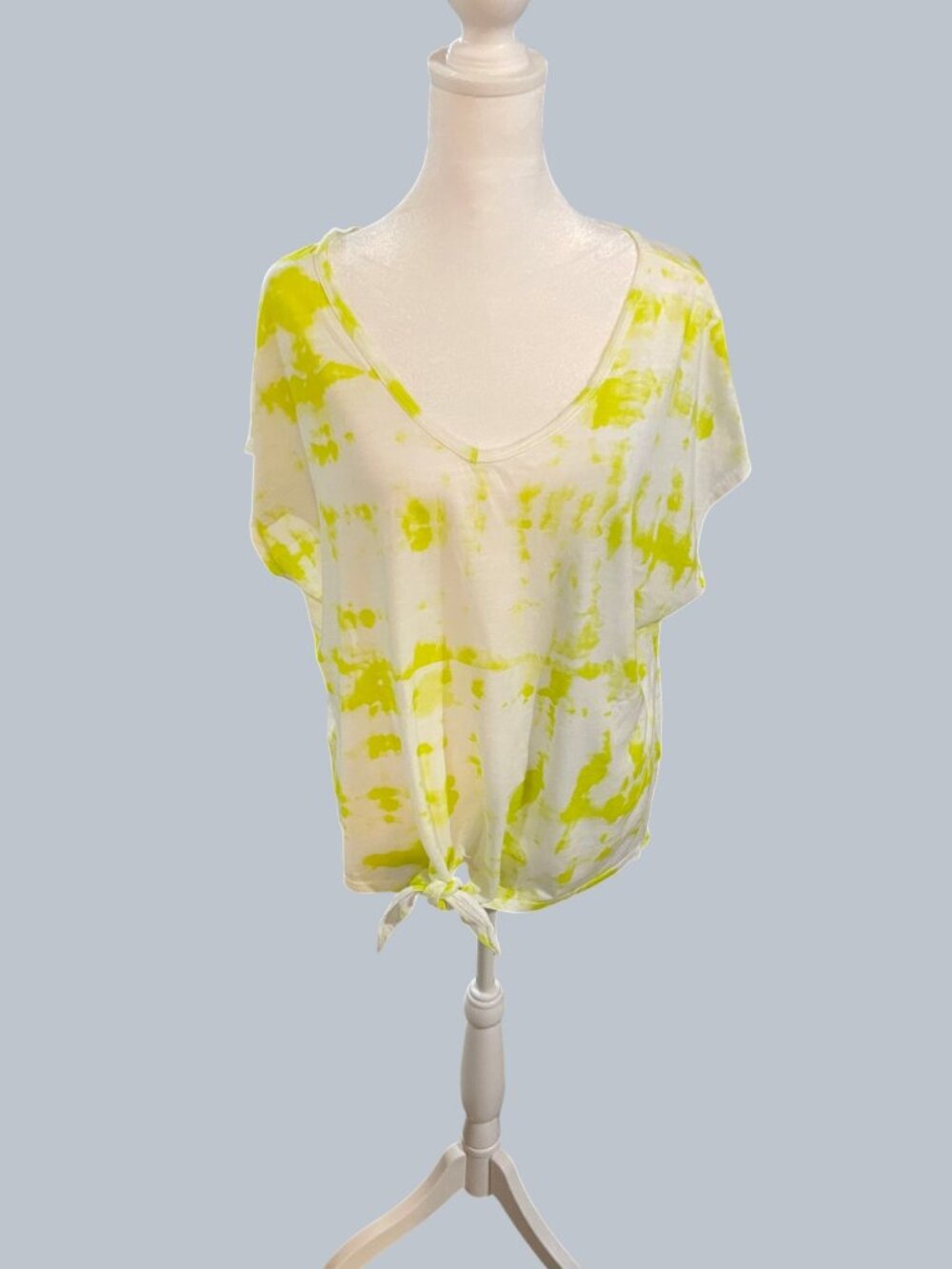 Style & Company Neon Green and White Tie Dye, Front Tie, V Neck Shirt XXL